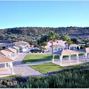 https://antica-masseria-la-fiumara.sicilyhotelsitaly.net